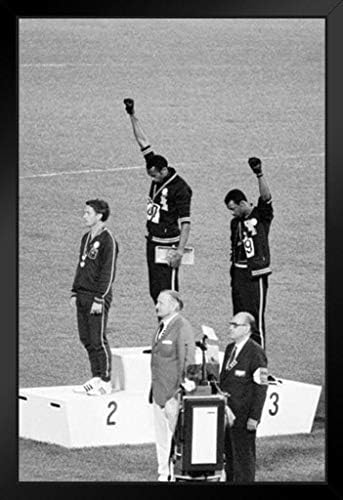 Постер Леење Црна Моќ Поздрав Олимписки Медал Победниците Американски Спортисти Добитници на Наградата Фото Стојат или Висат Дрво